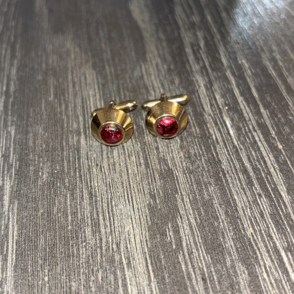Vintage Swank‎ Signed Red Cabochon Lucite Cuff Links